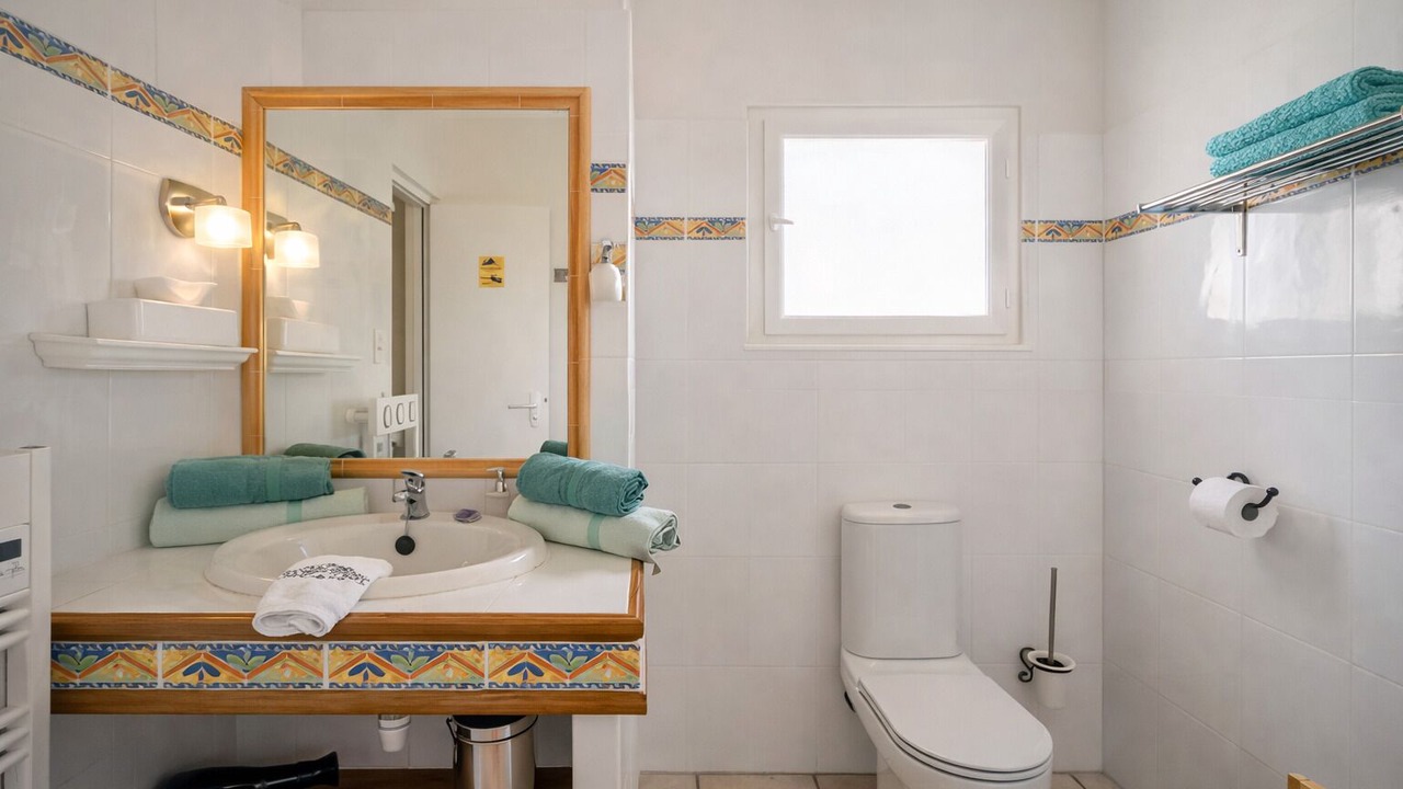 Photo of Bathroom in Saumane-de-Vaucluse