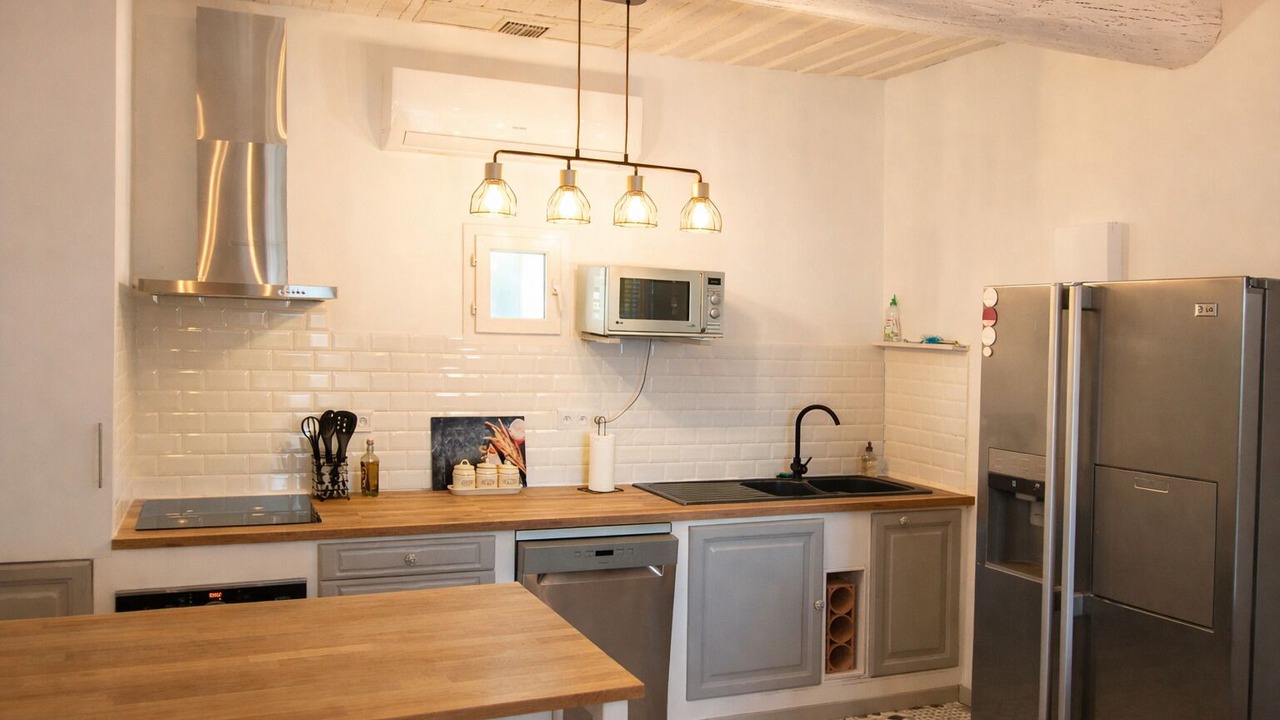 Photo of Kitchen in Saumane-de-Vaucluse