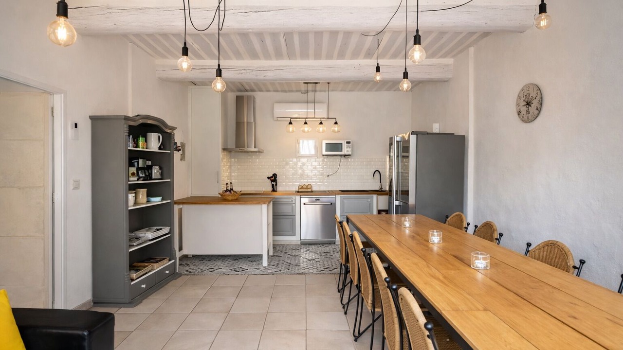 Photo of Kitchen in Saumane-de-Vaucluse