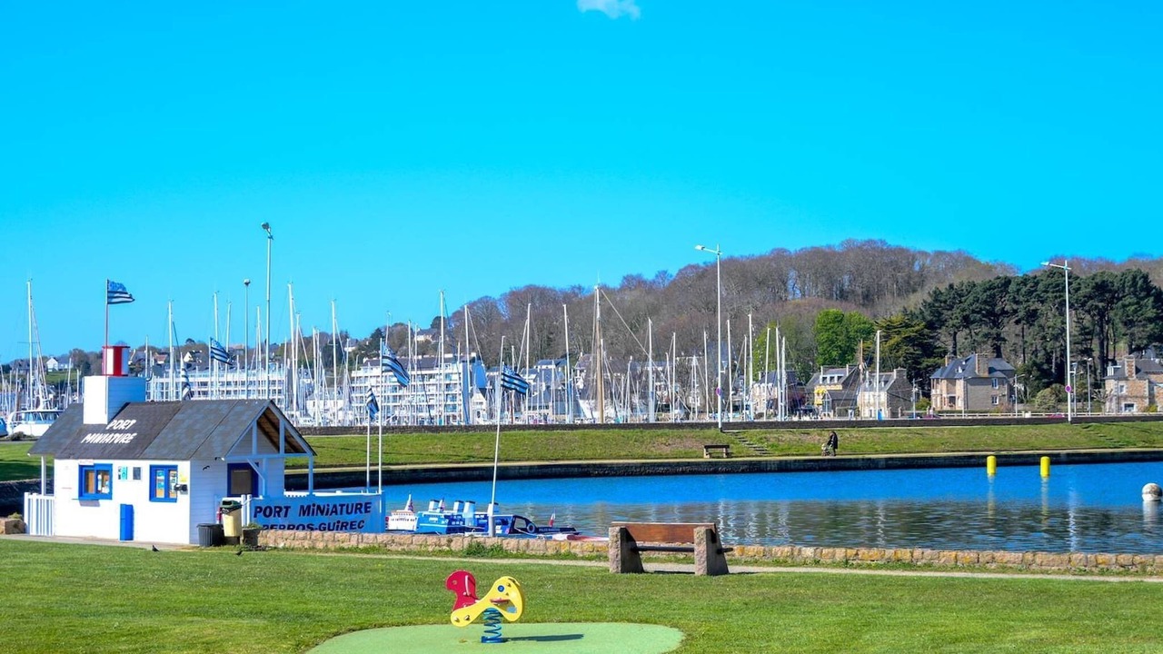 Photo of Others in Perros-Guirec