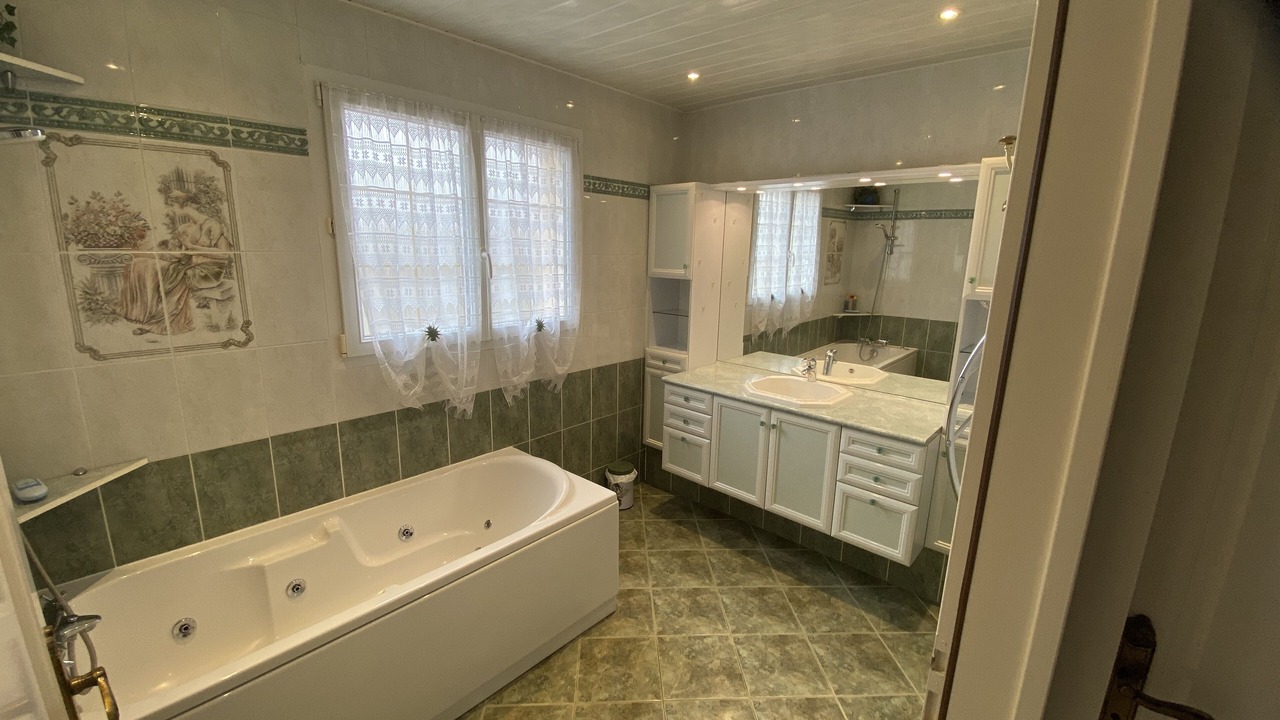 Photo of Bathroom in Hurbache