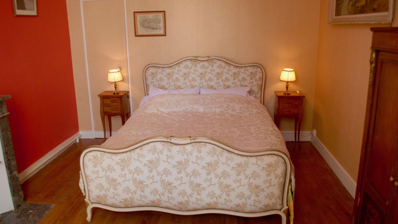 Photo of Bedroom in Villeblevin