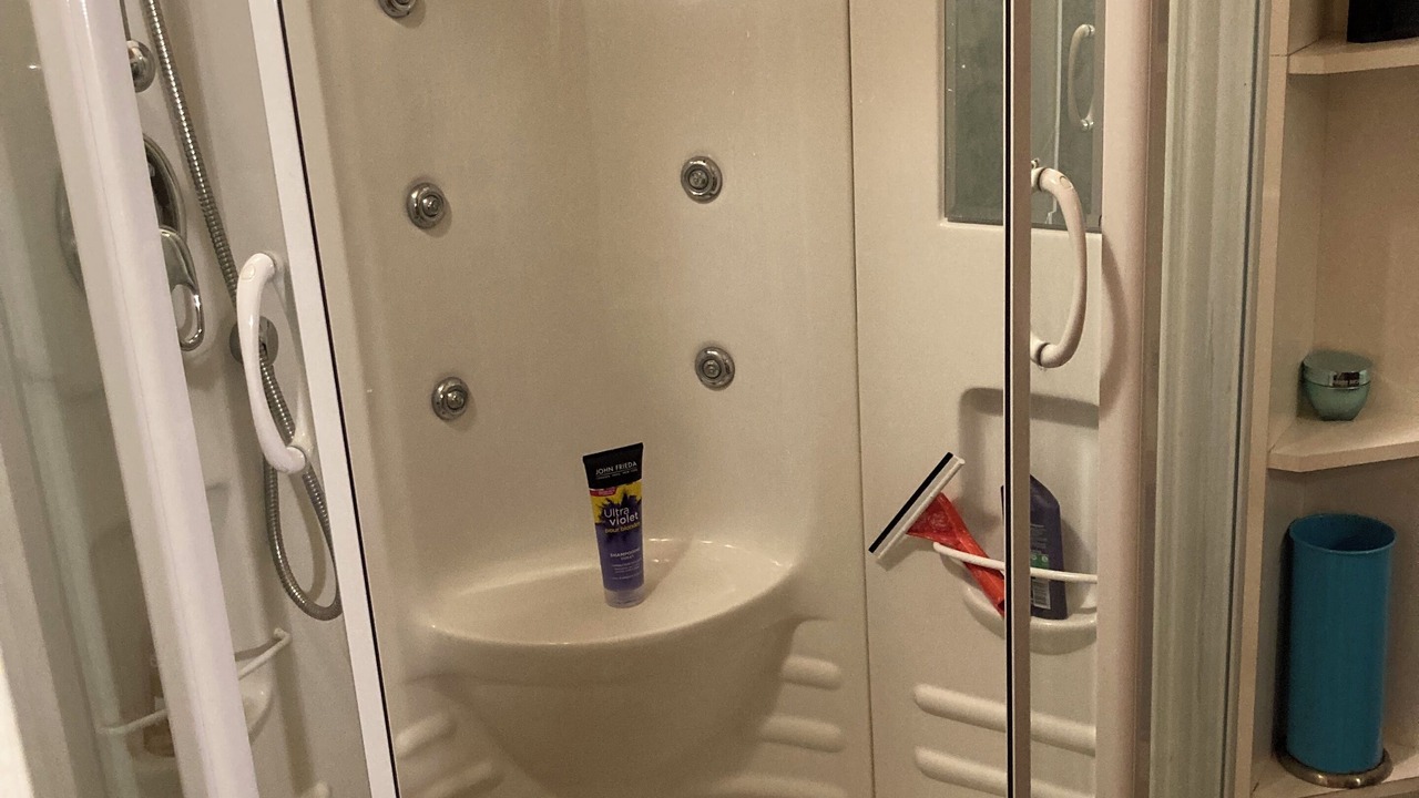 Photo of Bathroom in Les Carroz-d'Araches