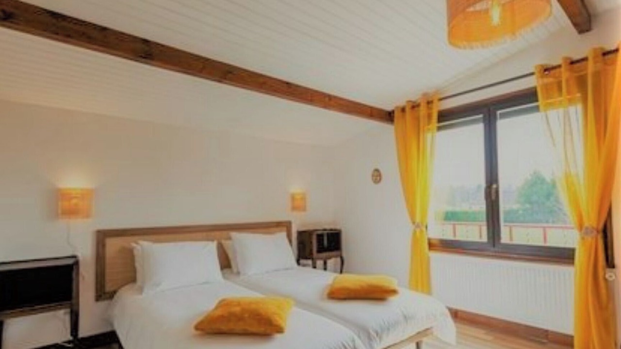 Photo of Bedroom in Coole