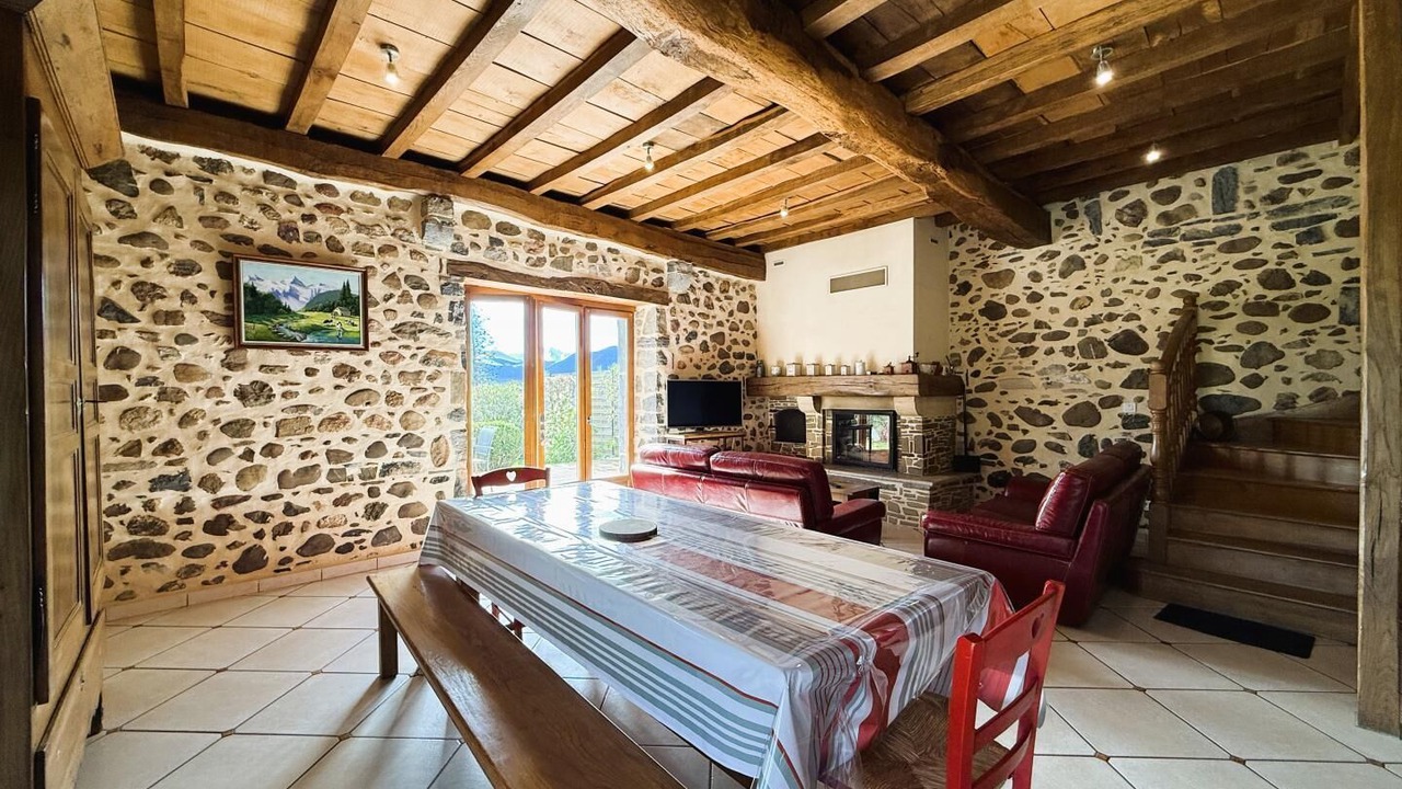 Photo of Livingroom in Ogeu-Les-Bains