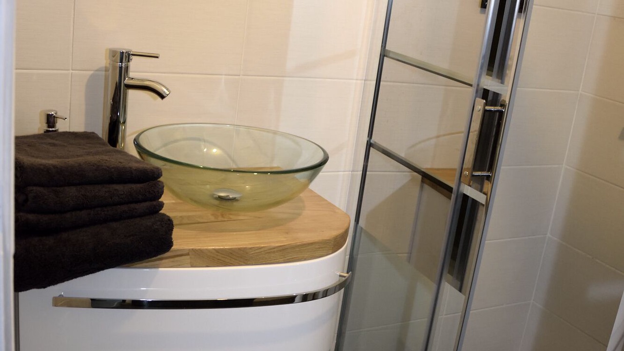 Photo of Bathroom in Brelevenez