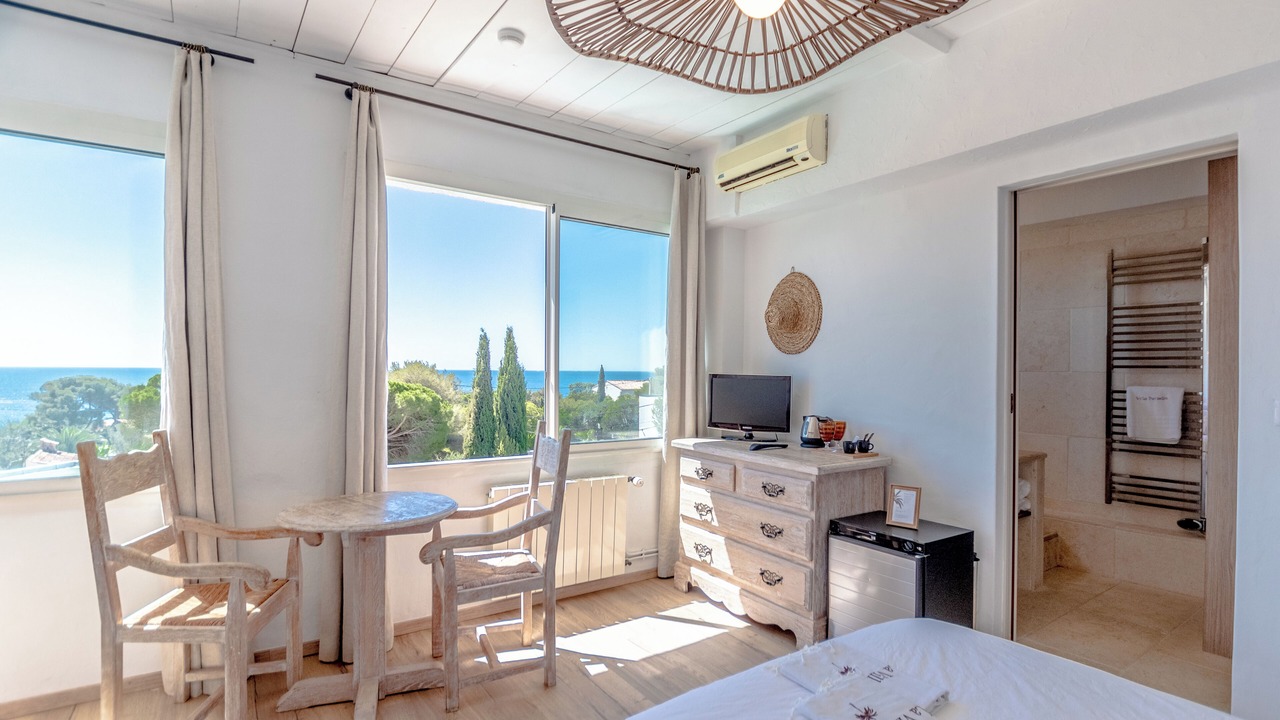Photo of Bedroom in Les Issambres