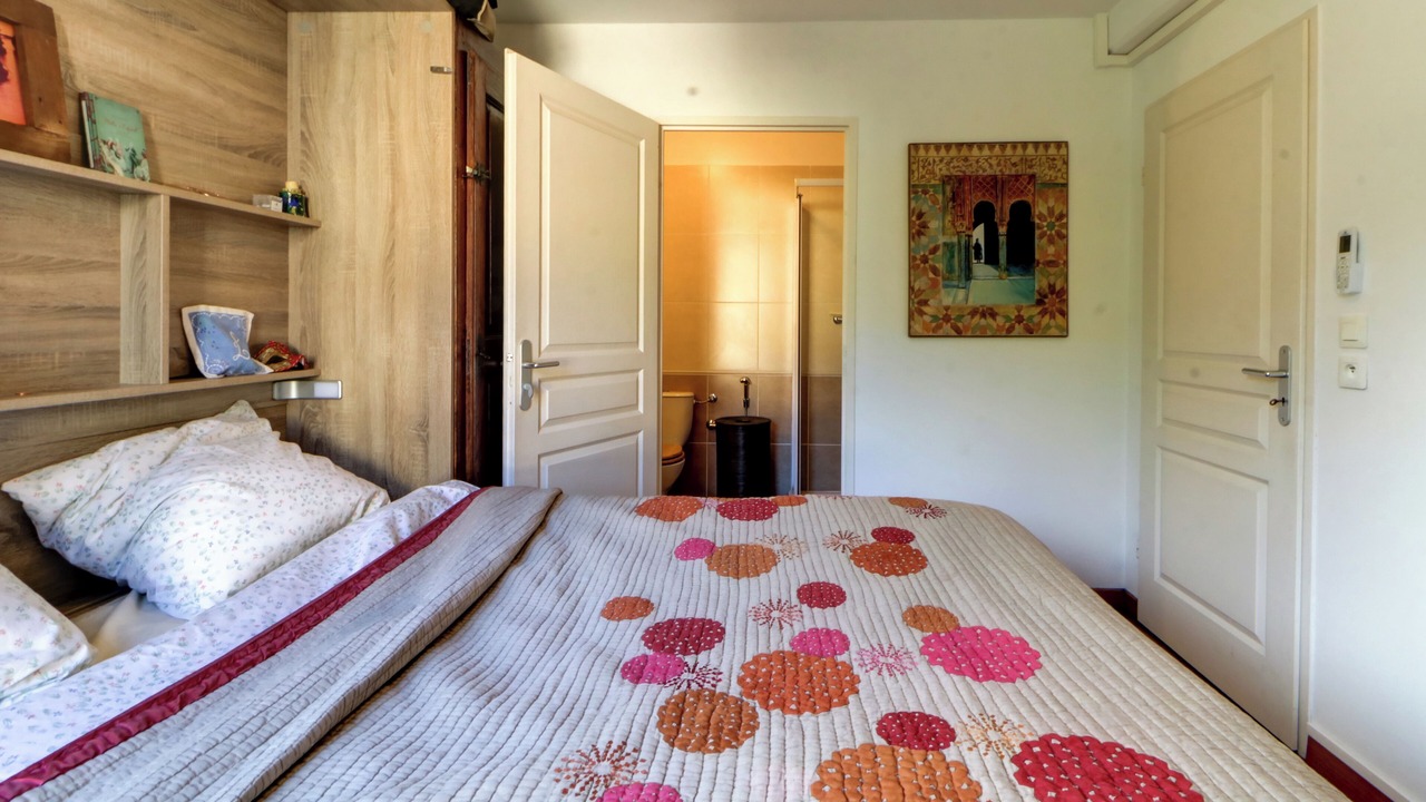 Photo of Bedroom in Beausoleil