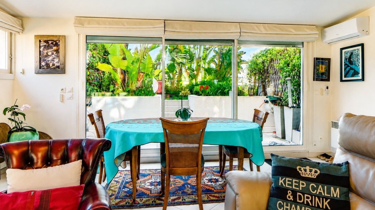 Photo of Livingroom in Beausoleil