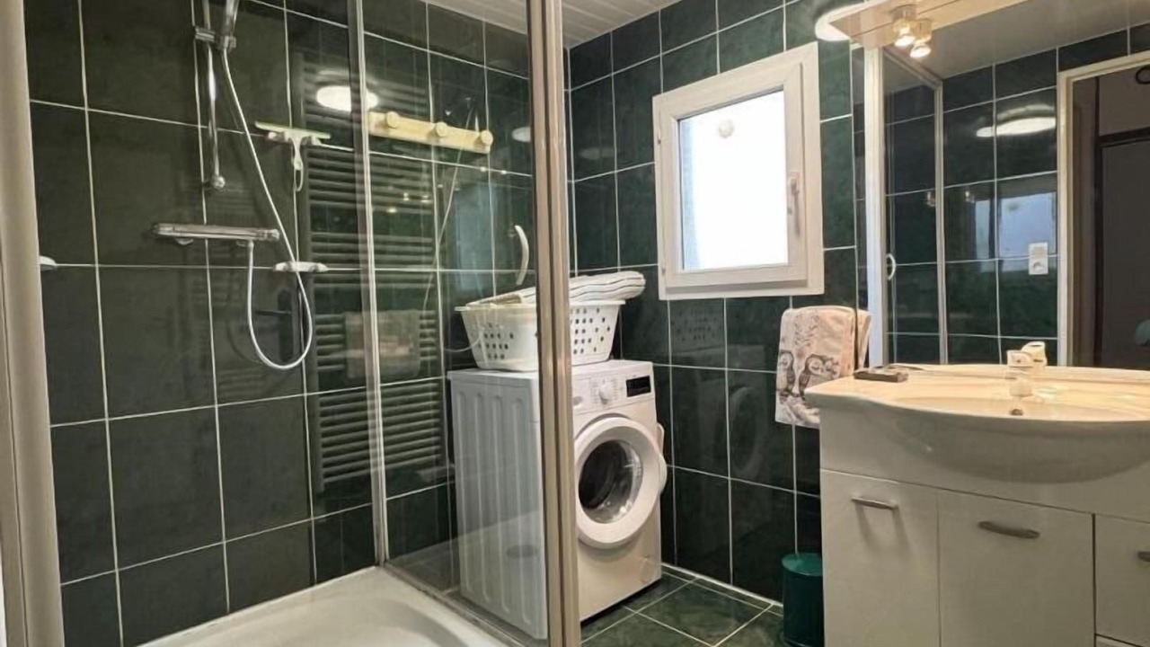 Photo of Bathroom in Lentilles