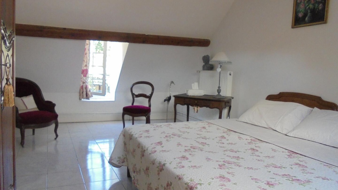 Photo of Bedroom in Romilly-sur-Seine