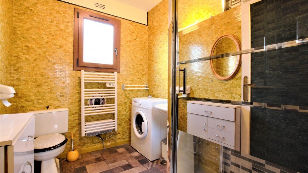 Photo of Bathroom in Villenauxe-la-Grande