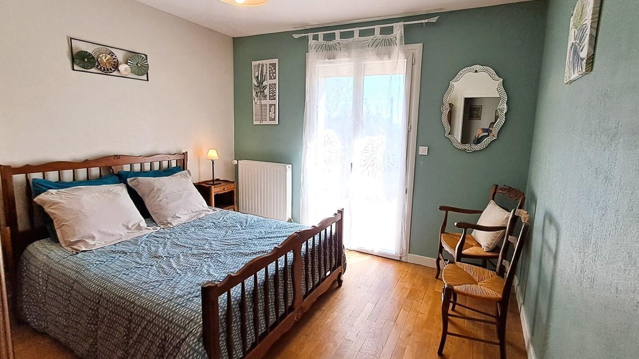 Photo of Bedroom in Vendeuvre-sur-Barse
