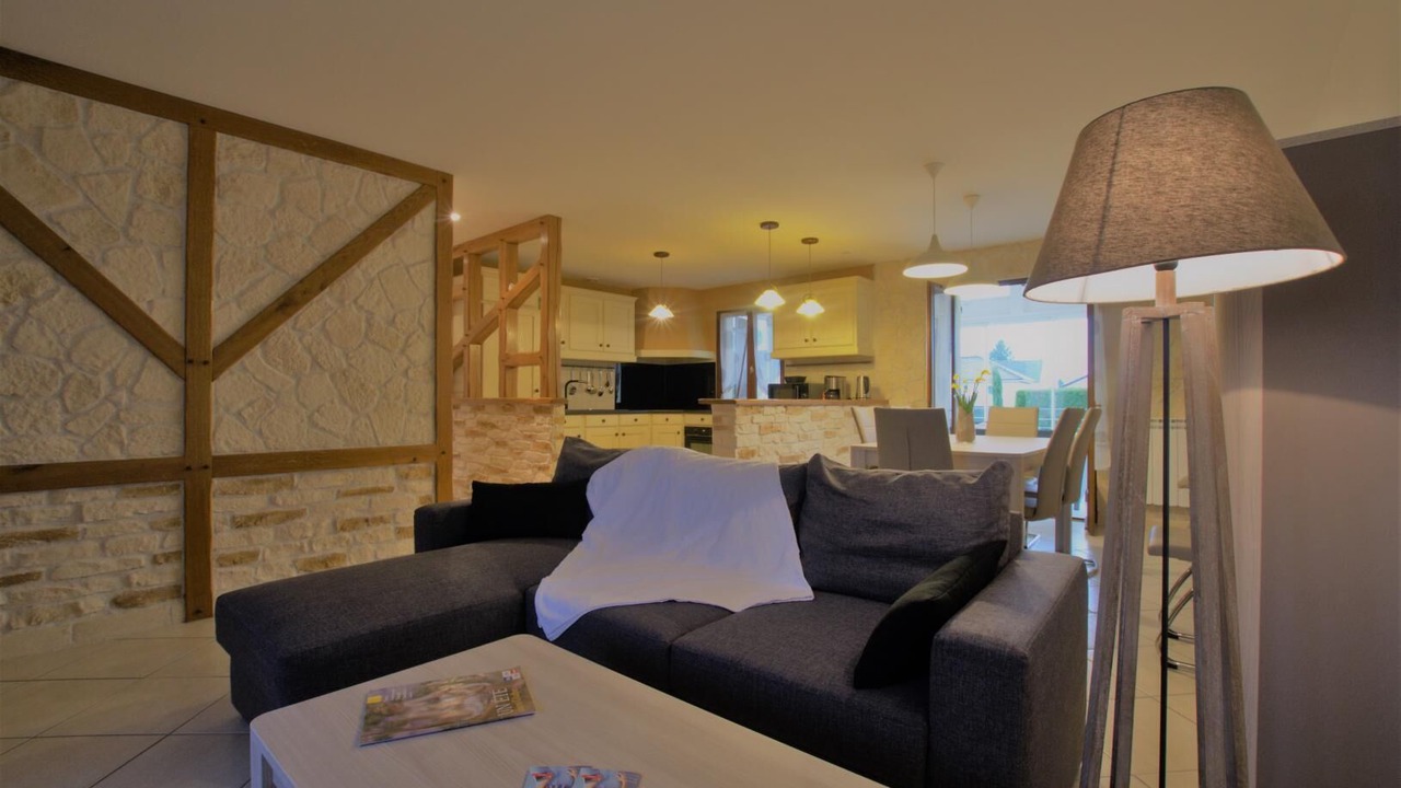 Photo of Livingroom in Maizieres-la-Grande-Paroisse