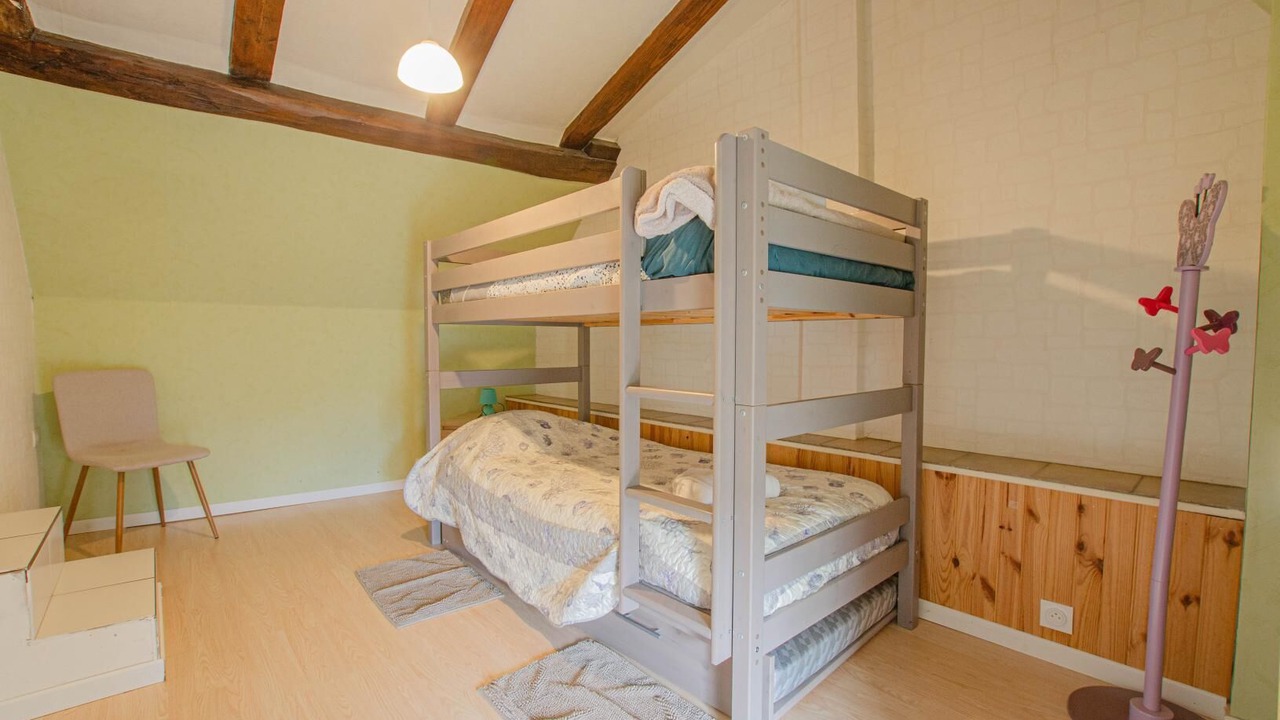 Photo of Bedroom in Neuville-sur-Vanne