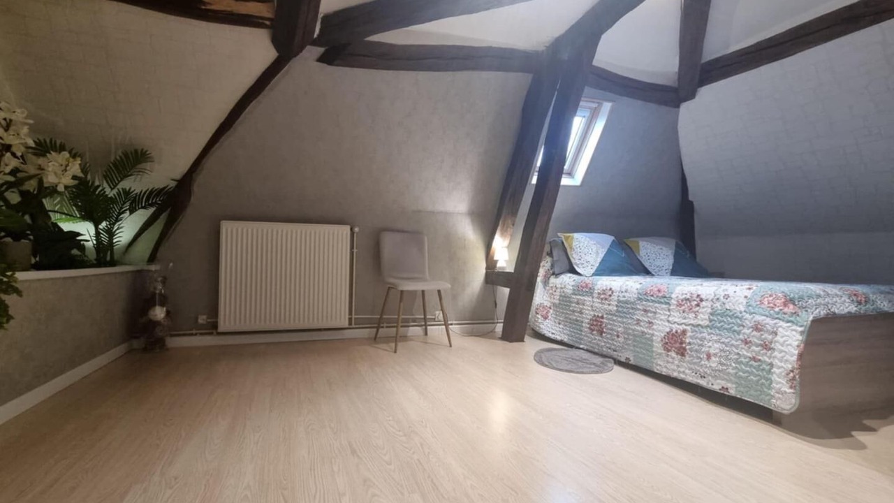 Photo of Bedroom in Neuville-sur-Vanne