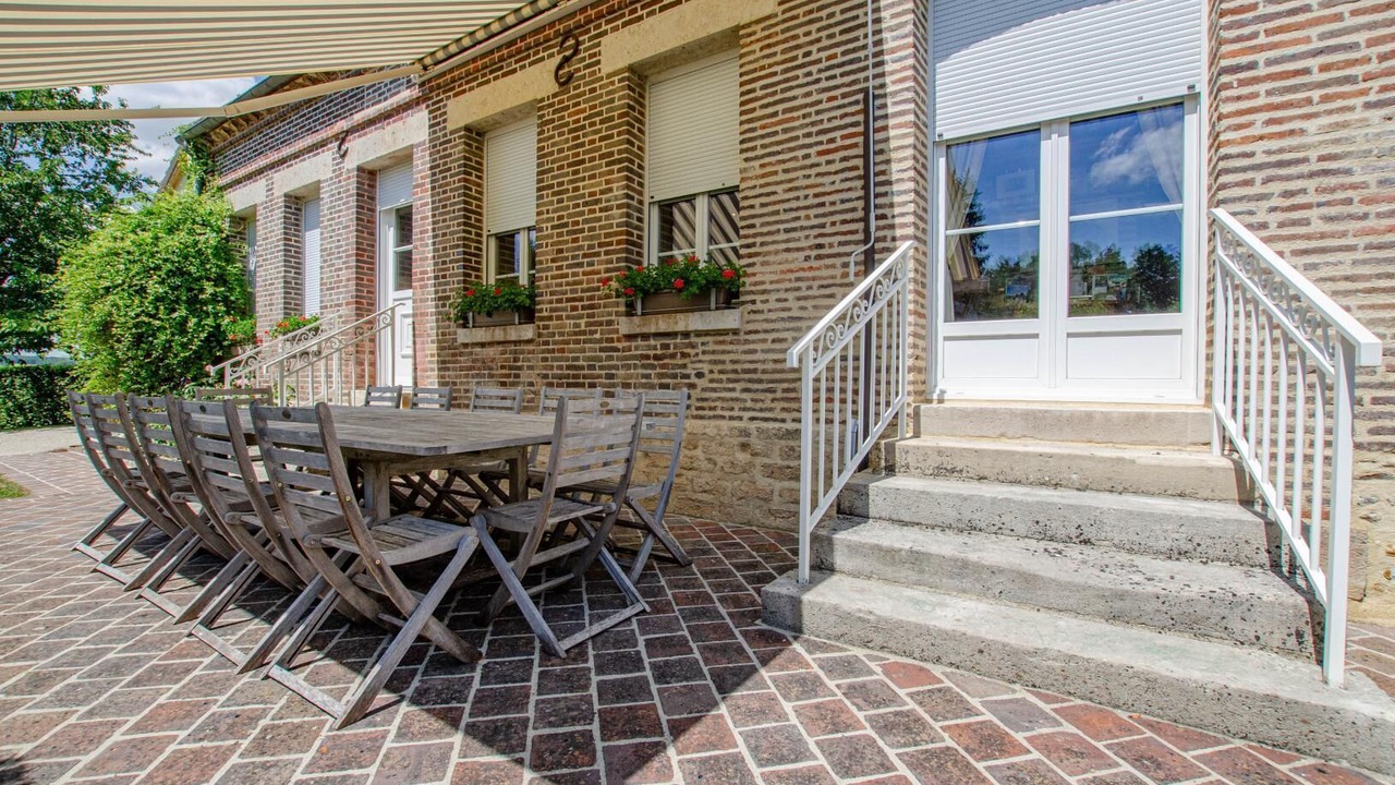 Photo of Outdoor in Chennegy