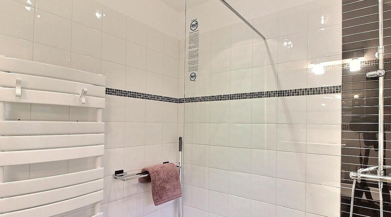 Photo of Bathroom in Trelevern
