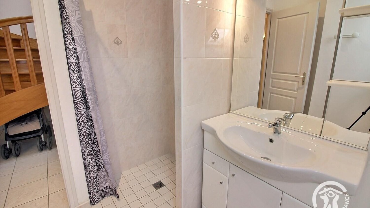 Photo of Bathroom in Penvenan