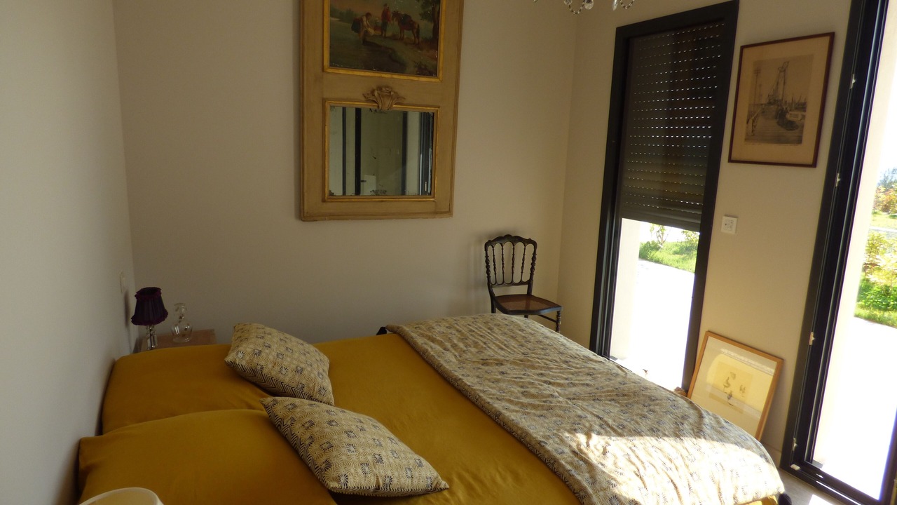 Photo of Bedroom in Rochefort-du-Gard