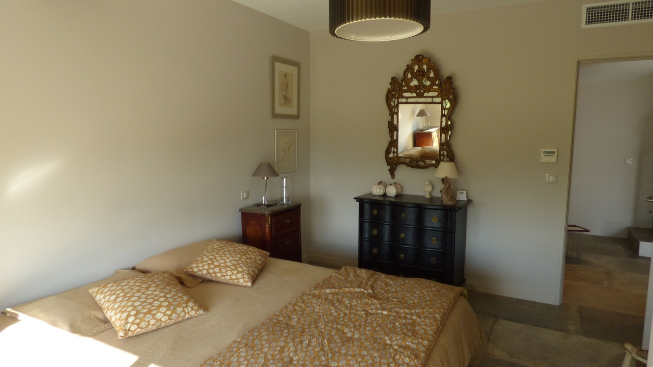 Photo of Bedroom in Rochefort-du-Gard