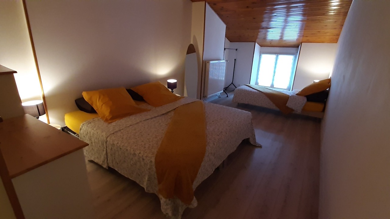 Photo of Bedroom in Ville-Sous-la-Ferte