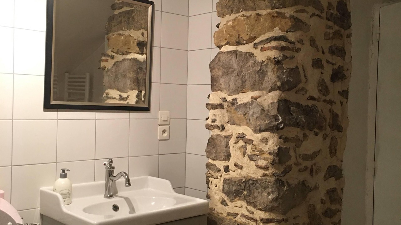 Photo of Bathroom in Pouydraguin