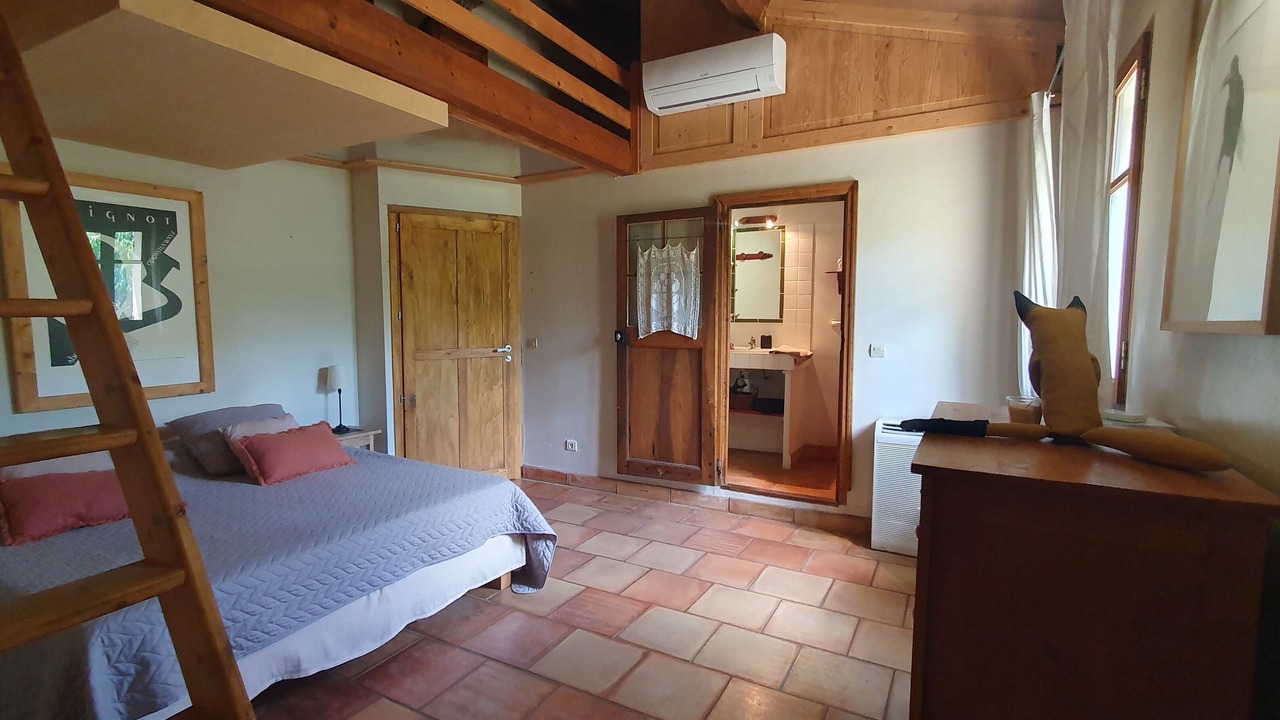 Photo of Bedroom in Vers-Pont-du-Gard