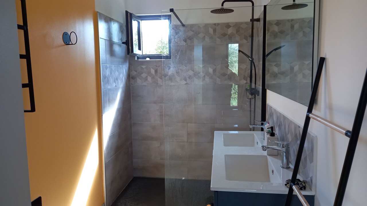 Photo of Bathroom in Le Beausset