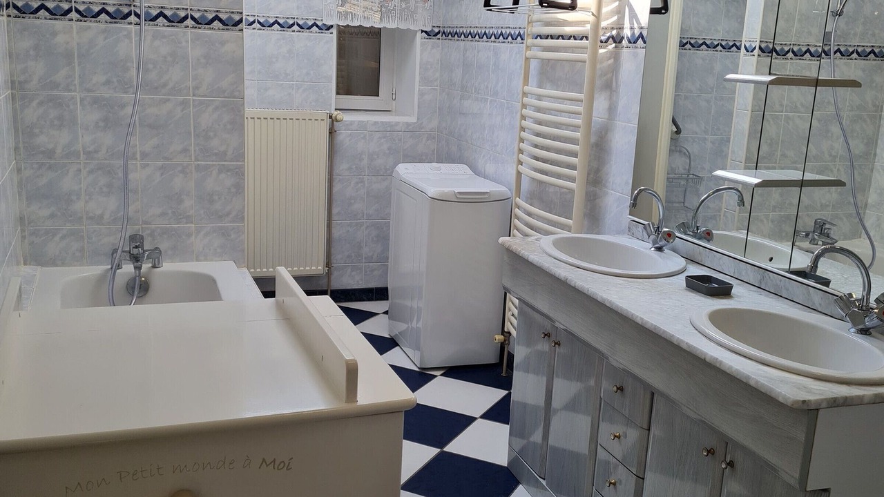 Photo of Bathroom in Franconville