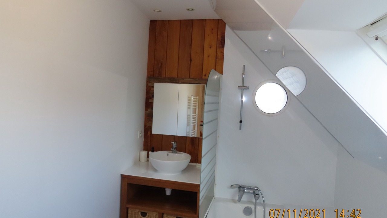 Photo of Bathroom in Cite