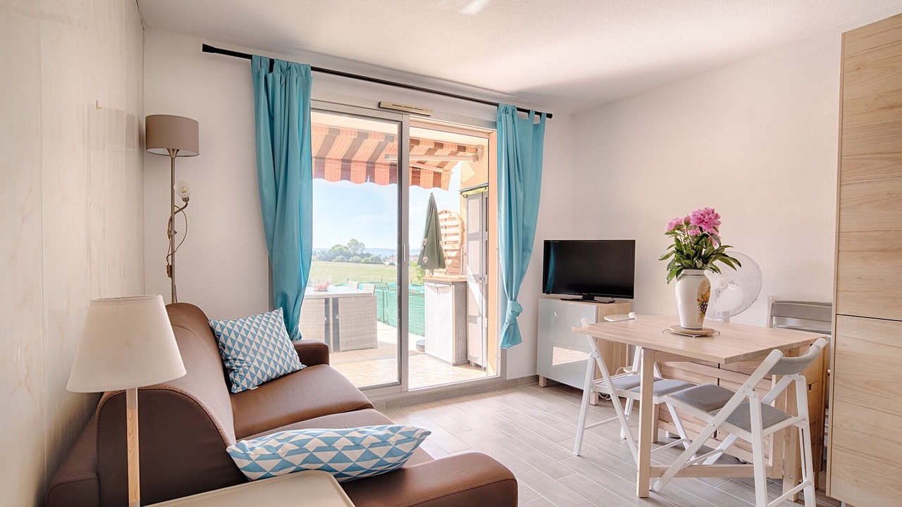 Photo of Livingroom in Carqueiranne
