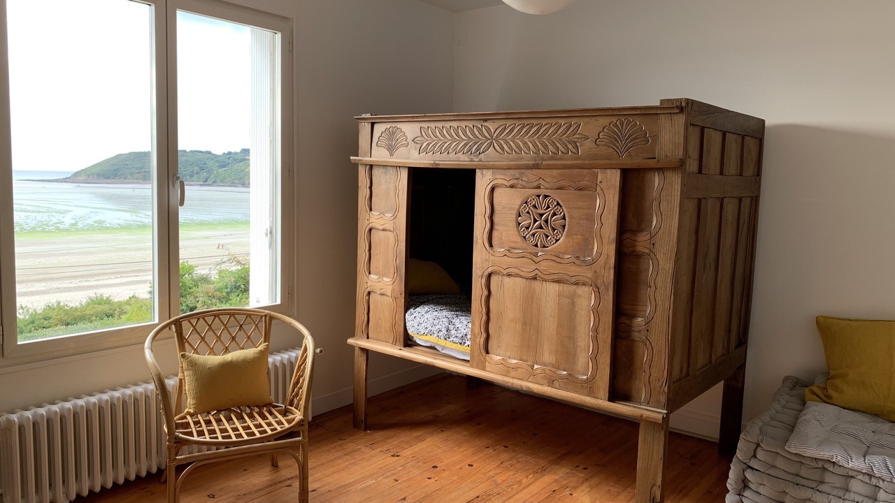 Photo of Bedroom in Saint-Michel-en-Greve