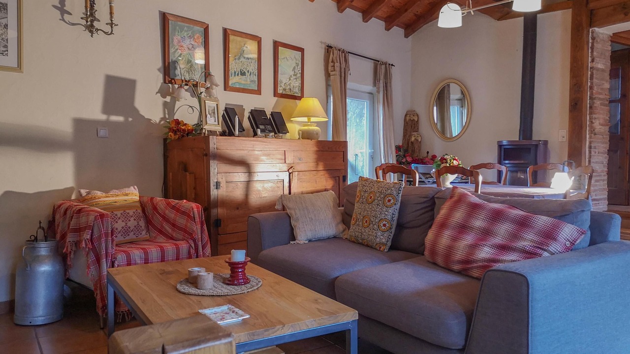 Photo of Livingroom in Montferrier