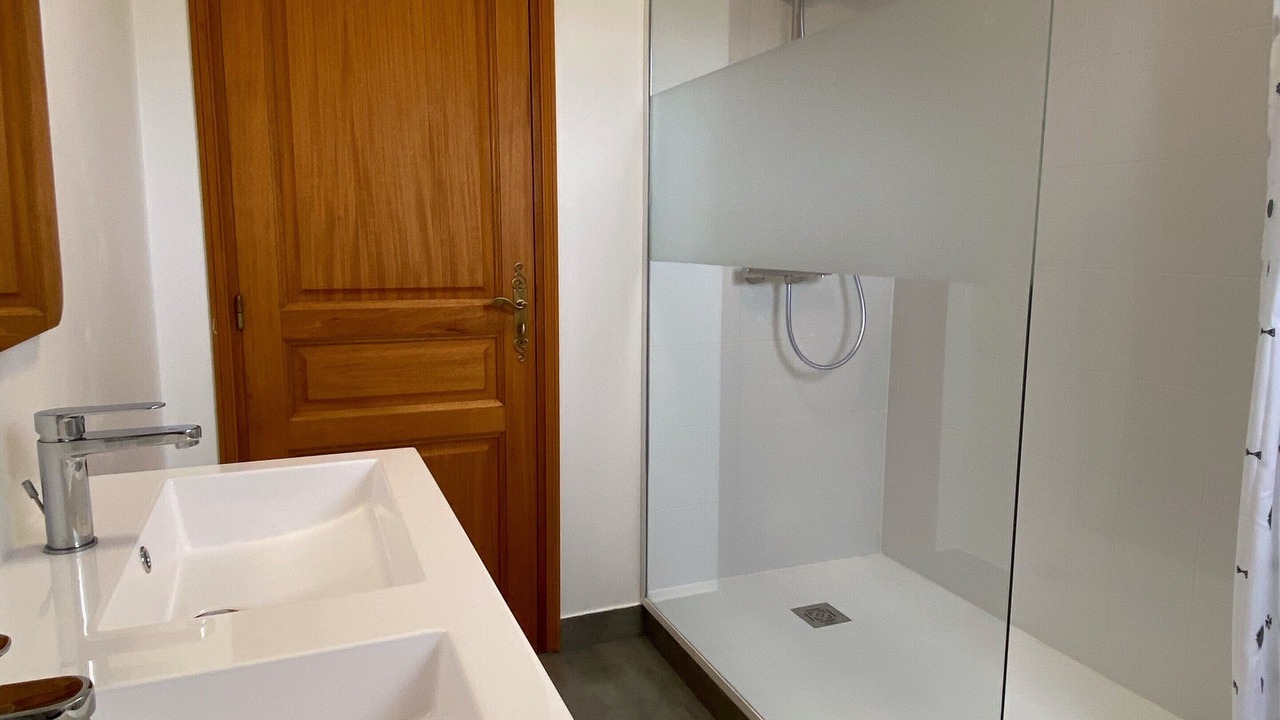 Photo of Bathroom in Tremuson