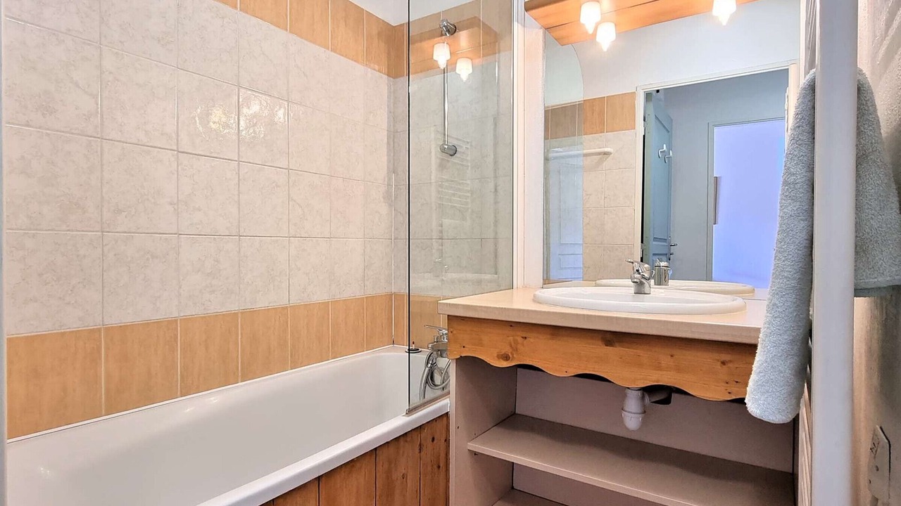 Photo of Bathroom in Saint-Etienne-en-Devoluy