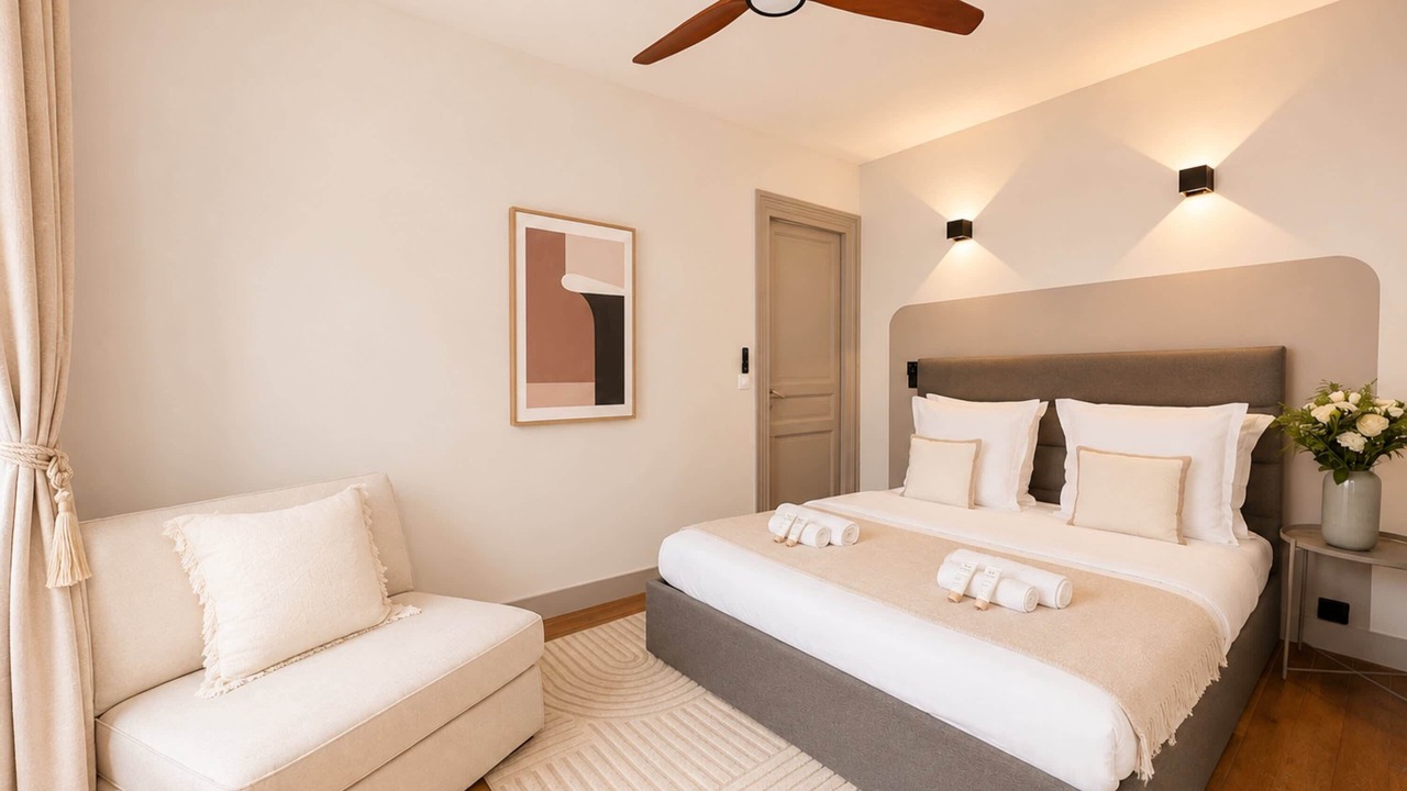 Photo of Bedroom in Chaillot