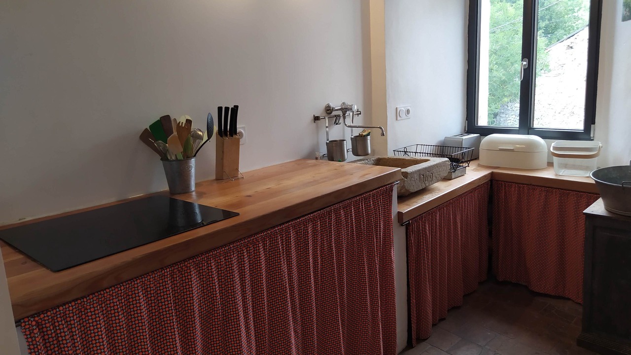 Photo of Kitchen in Angles