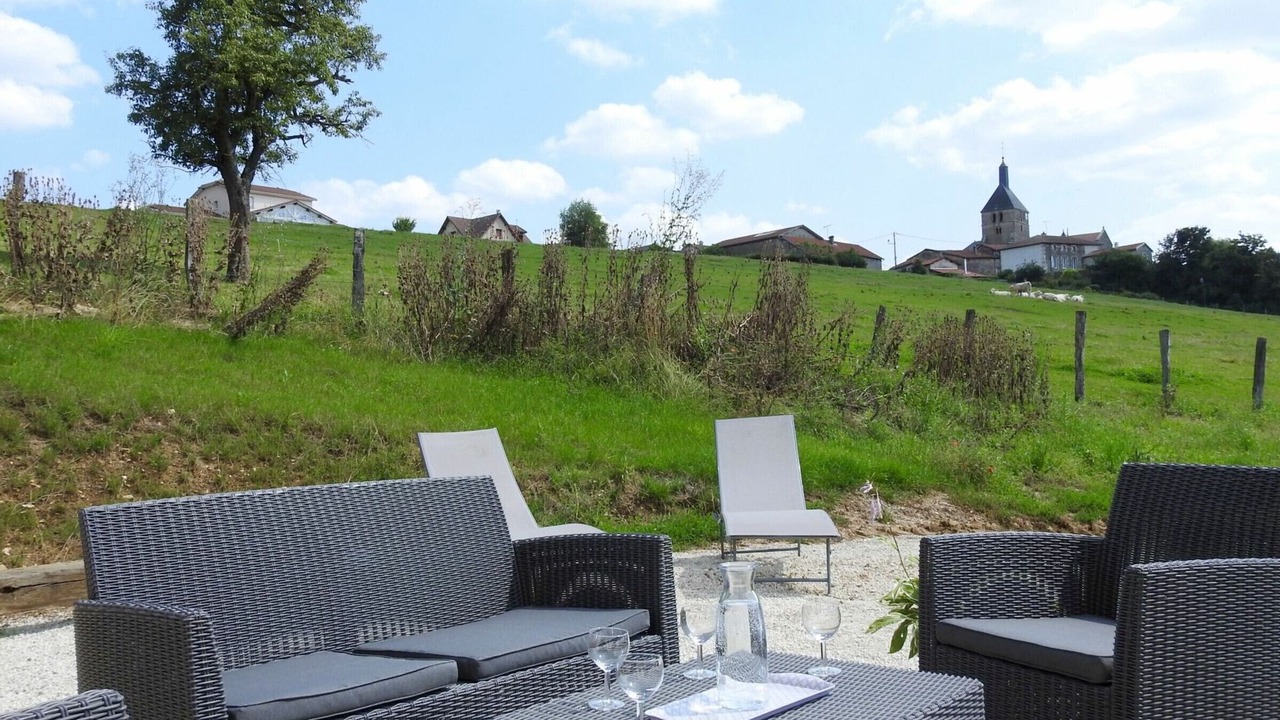Photo of Outdoor in Dommartin-le-Franc
