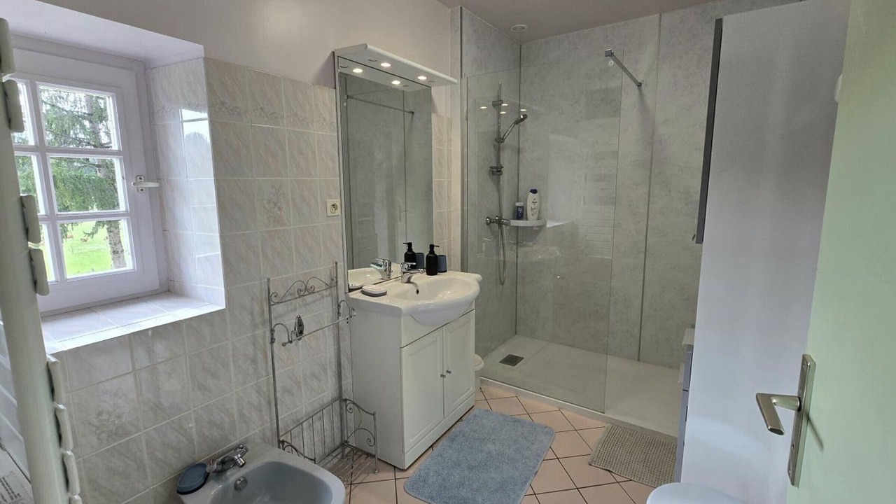 Photo of Bathroom in Saint-Crepin-d'Auberoche