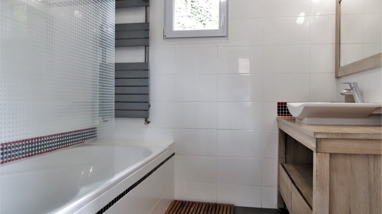 Photo of Bathroom in Plouer-sur-Rance