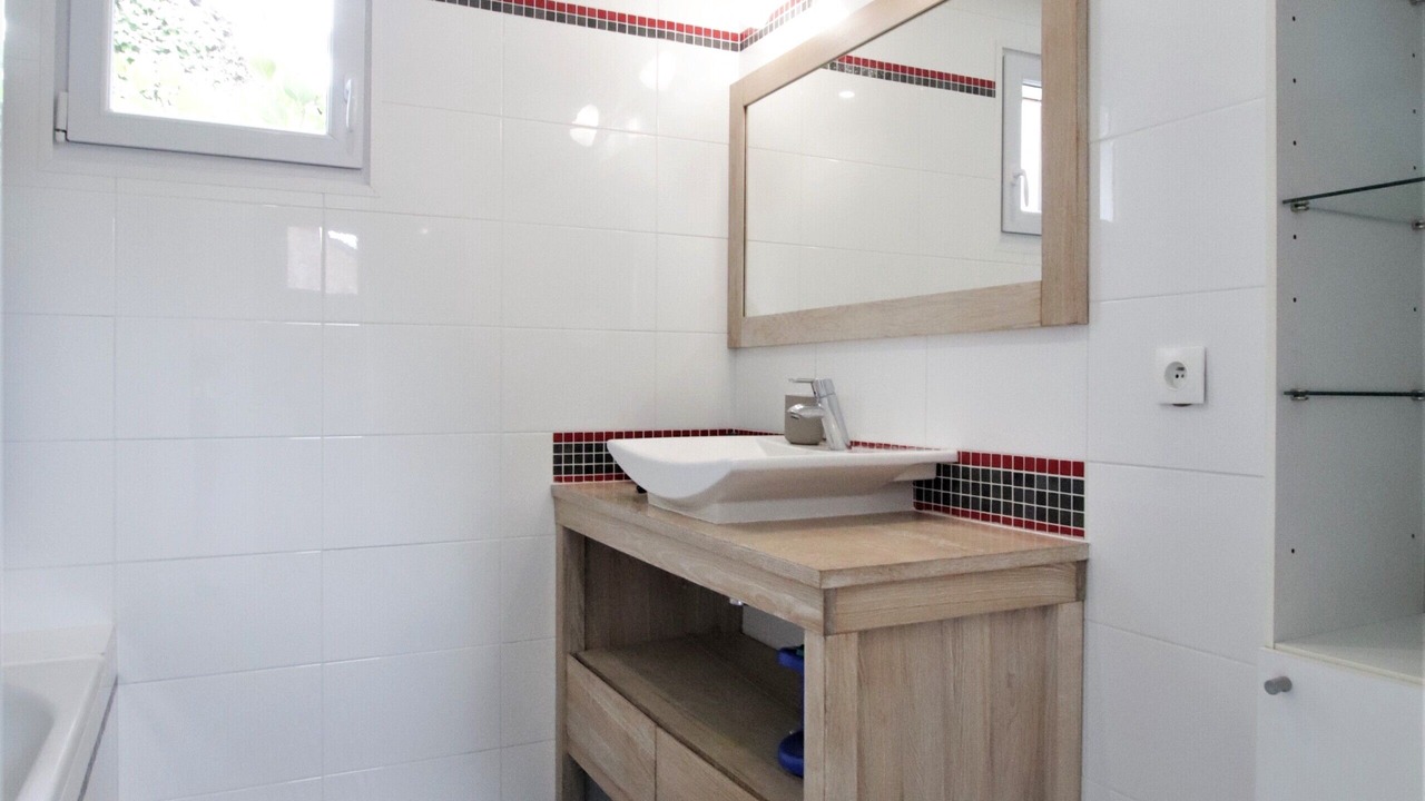 Photo of Bathroom in Plouer-sur-Rance
