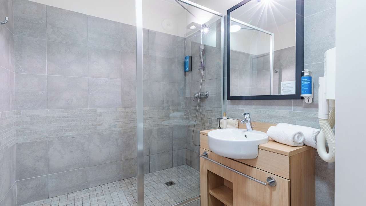 Photo of Bathroom in Reims
