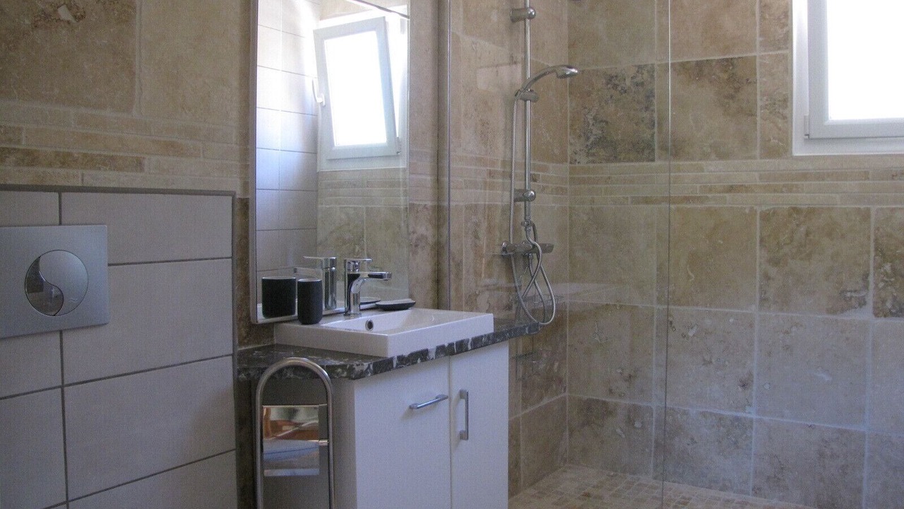Photo of Bathroom in Le Beausset