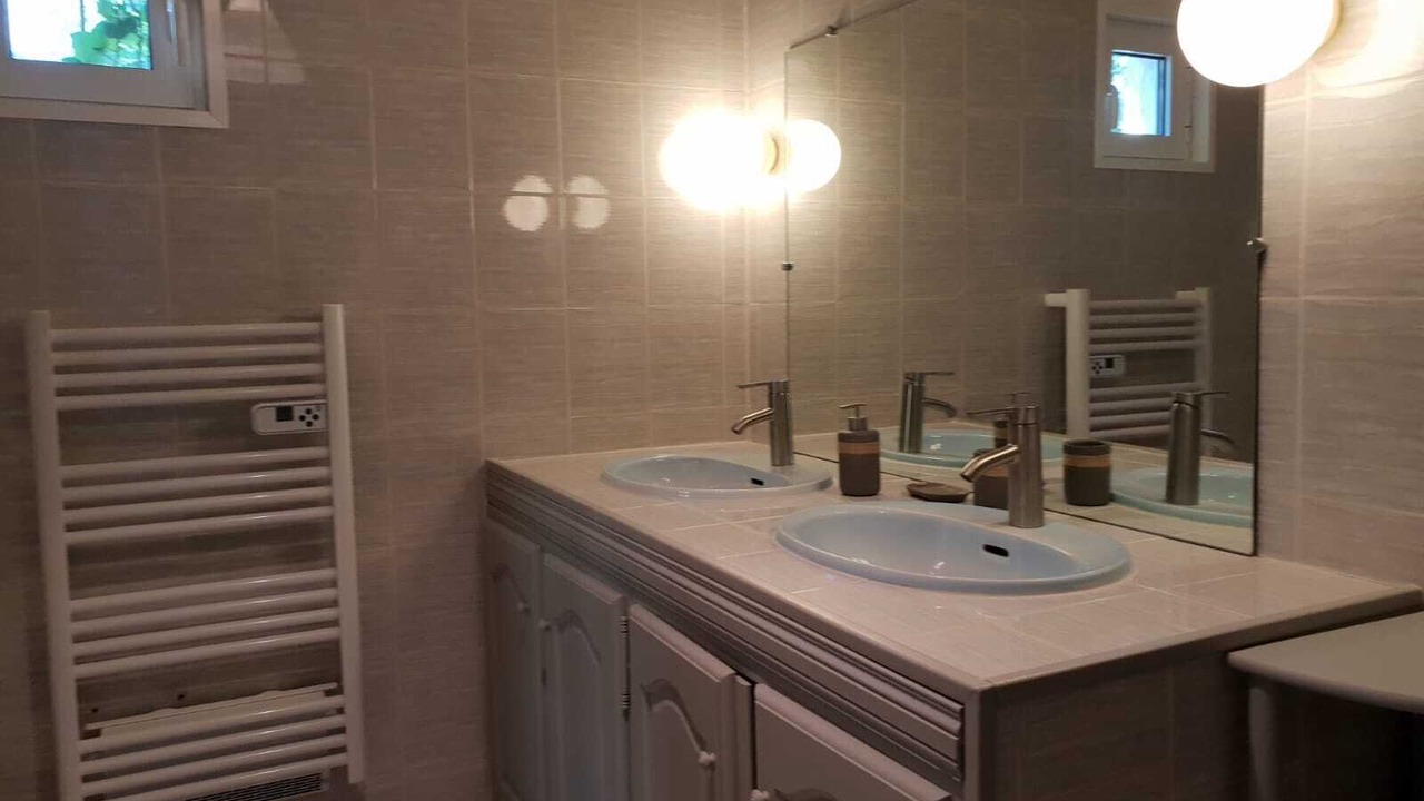 Photo of Bathroom in Sernhac