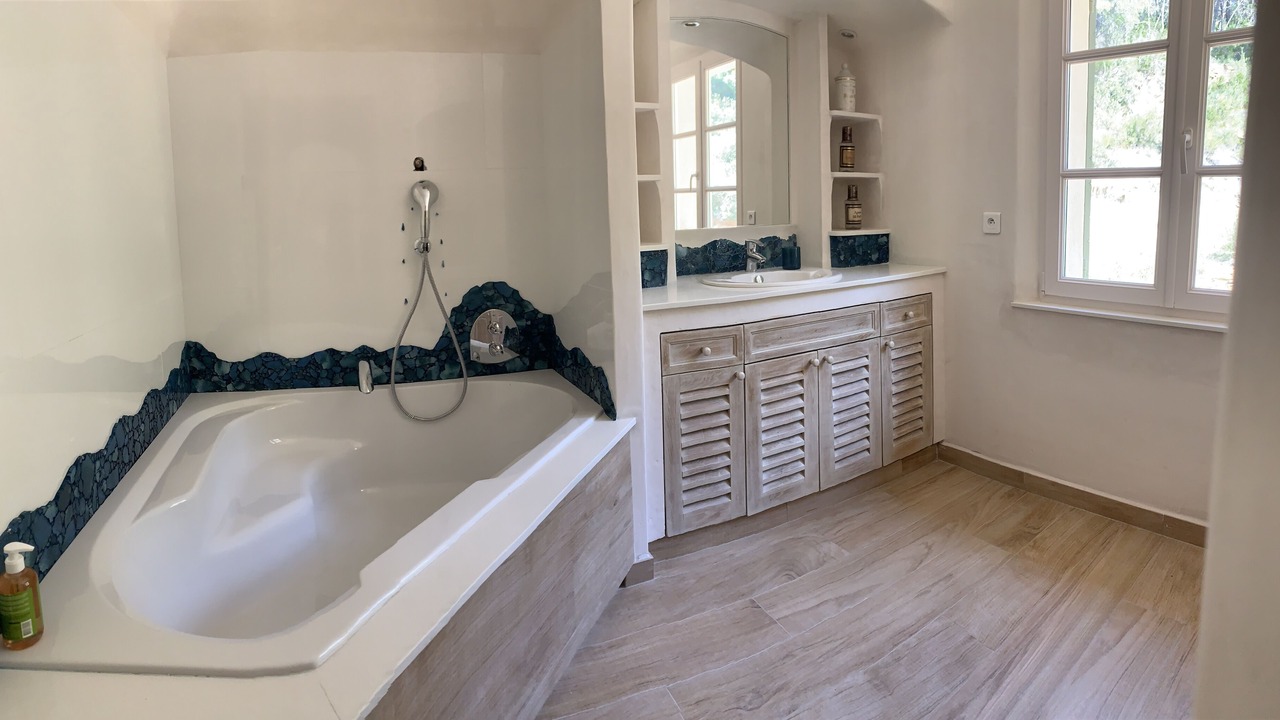Photo of Bathroom in La Cadiere-d'Azur