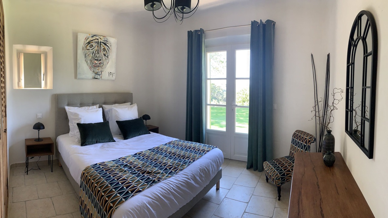 Photo of Bedroom in La Cadiere-d'Azur