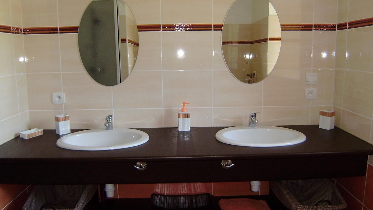 Photo of Bathroom in Plounevez-Moedec
