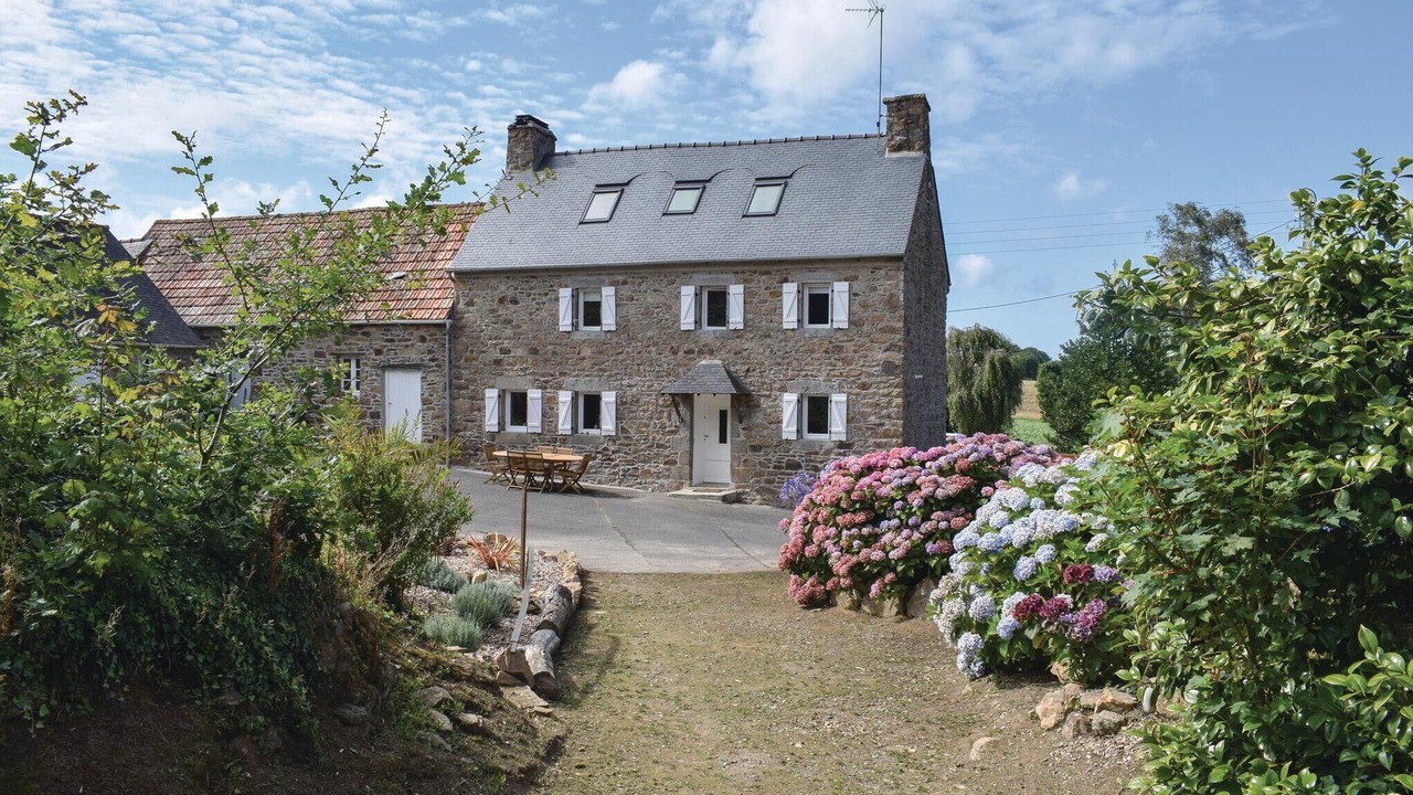 Photo of Others in Trezeny
