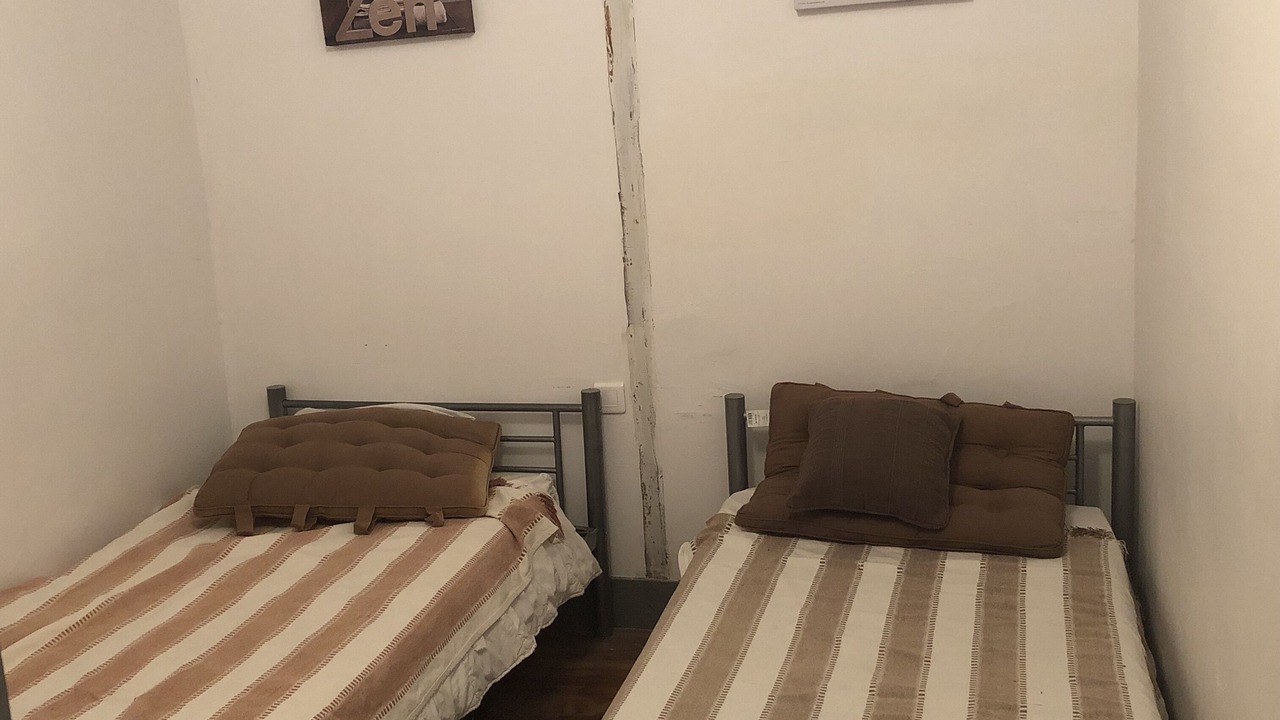 Photo of Bedroom in Louvie Juzon
